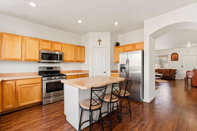 1021 Toscana Drive SE, Rio Rancho, NM 87124