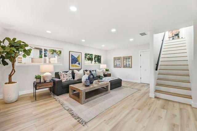 1019 Torole Circle, Vista, CA 92084