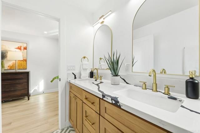 1019 Torole Circle, Vista, CA 92084