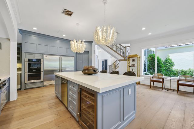1019 Grand Court, Highland Beach, FL 33487