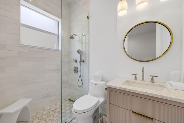1019 Grand Court, Highland Beach, FL 33487