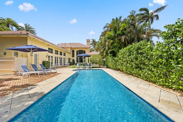 1019 Grand Court, Highland Beach, FL 33487