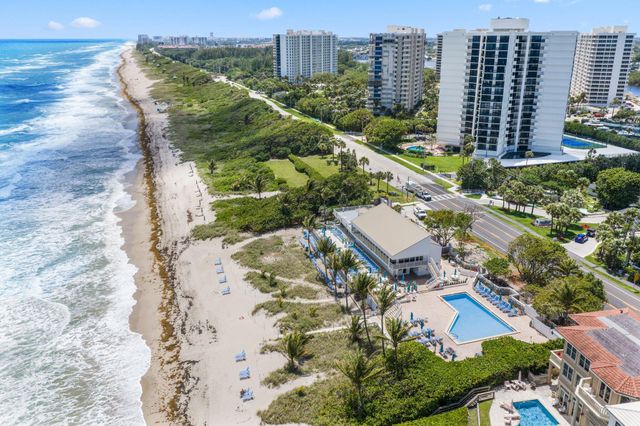 1019 Grand Court, Highland Beach, FL 33487