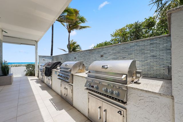 1019 Grand Court, Highland Beach, FL 33487