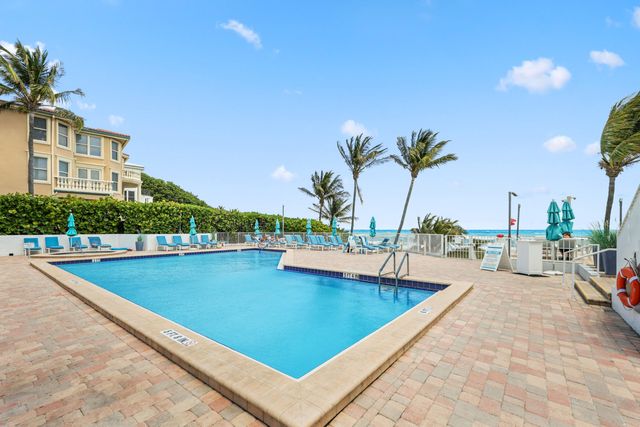 1019 Grand Court, Highland Beach, FL 33487