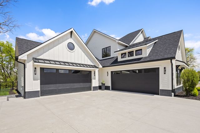 145 Indian Ridge Drive, Waukee, IA 50263