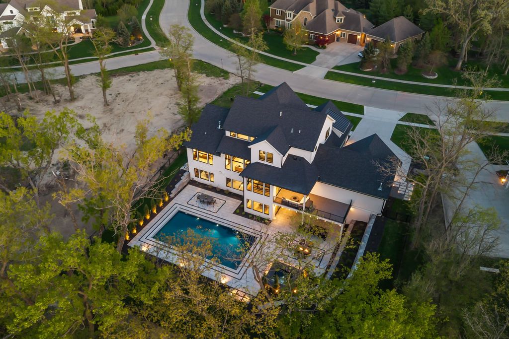145 Indian Ridge Drive, Waukee, IA 50263