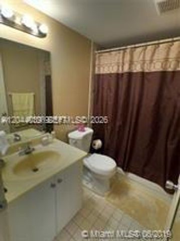 300 SW 134th Way 105E, Pembroke Pines, FL 33027