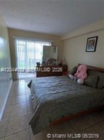 300 SW 134th Way 105E, Pembroke Pines, FL 33027