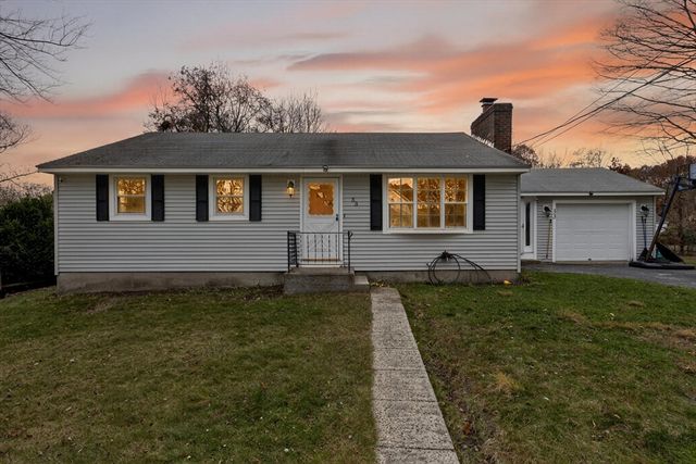 33 Isleboro St, Worcester, MA 01606