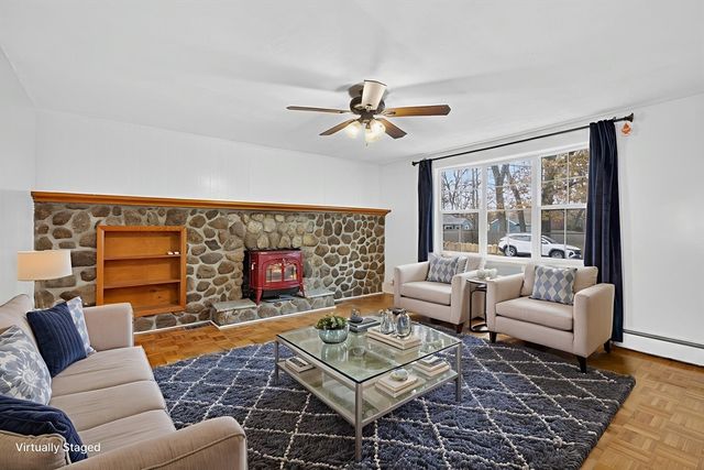 33 Isleboro St, Worcester, MA 01606