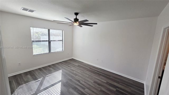 808 SE Old Country Road, Palm Bay, FL 32909