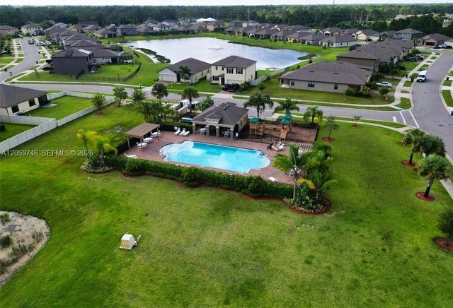 808 SE Old Country Road, Palm Bay, FL 32909