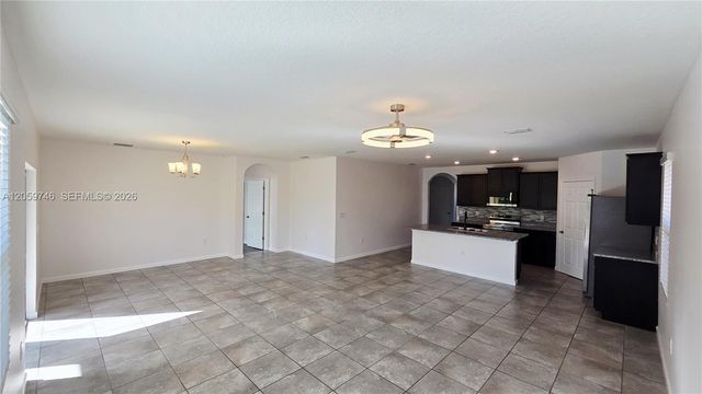 808 SE Old Country Road, Palm Bay, FL 32909
