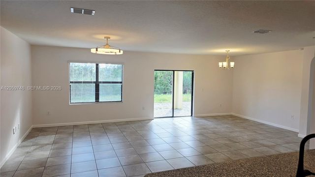 808 SE Old Country Road, Palm Bay, FL 32909