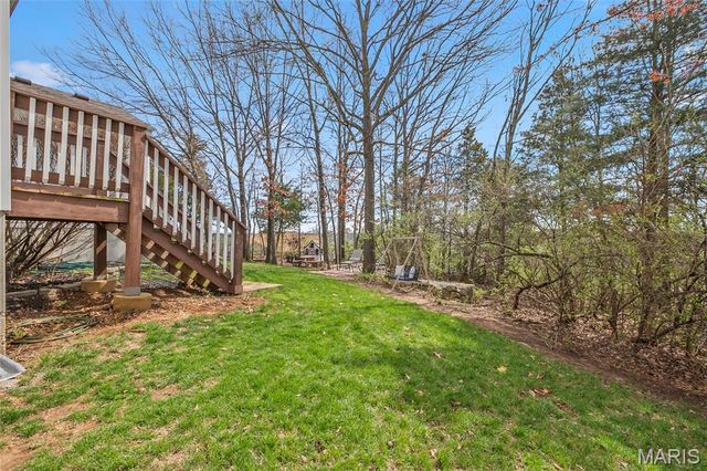 4901 Sunset Oaks Lane, St Louis, MO 63128