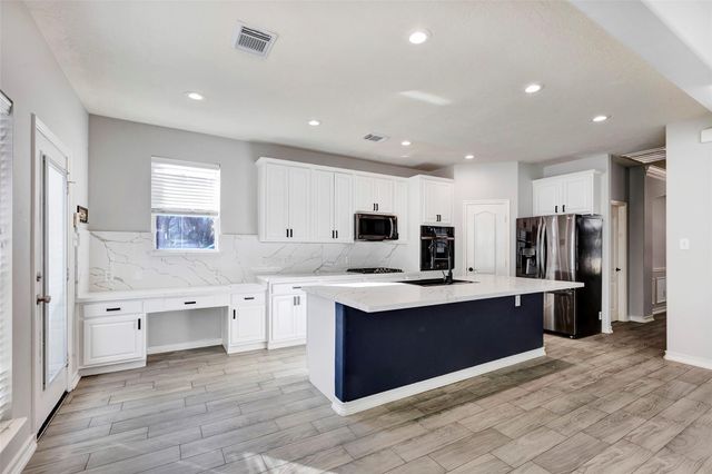 19114 Canyon Vista Court, Tomball, TX 77377