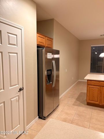 290 W Calle Del Estribo, Sahuarita, AZ 85629