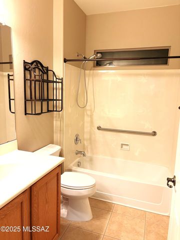 290 W Calle Del Estribo, Sahuarita, AZ 85629