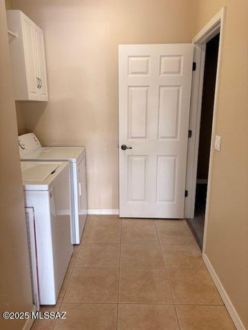 290 W Calle Del Estribo, Sahuarita, AZ 85629