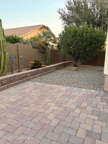 290 W Calle Del Estribo, Sahuarita, AZ 85629