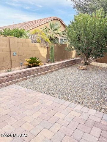 290 W Calle Del Estribo, Sahuarita, AZ 85629