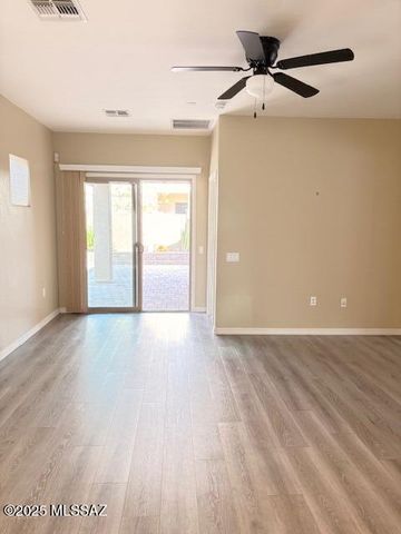 290 W Calle Del Estribo, Sahuarita, AZ 85629