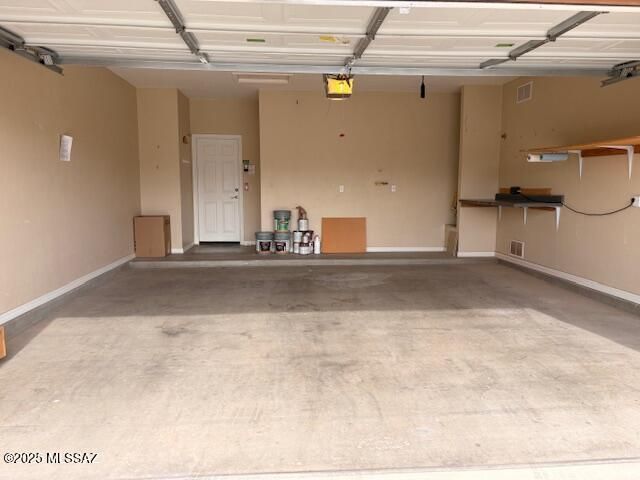 290 W Calle Del Estribo, Sahuarita, AZ 85629