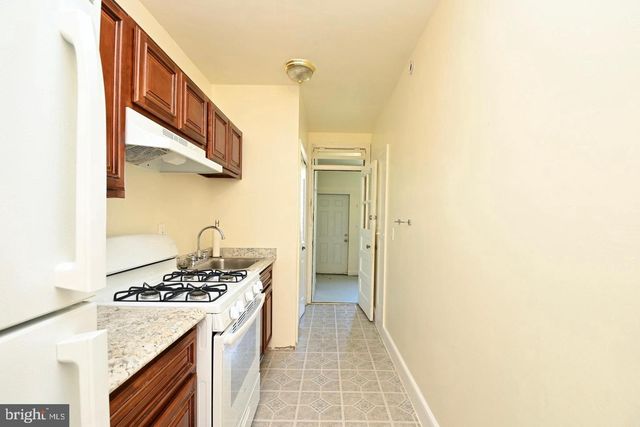 1840 INDEPENDENCE AVE SE, Washington, DC 20003