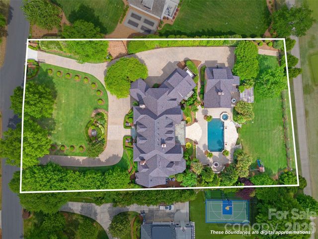 4536 Parview Drive N, Charlotte, NC 28226