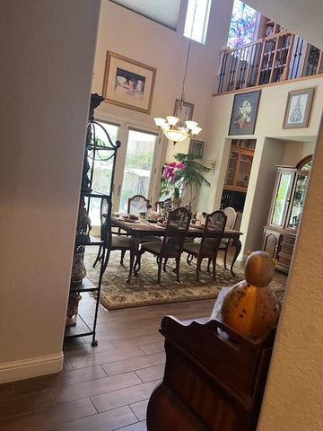 9245 Pinehurst Dr, Roseville, CA 95747