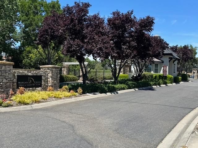 9245 Pinehurst Dr, Roseville, CA 95747
