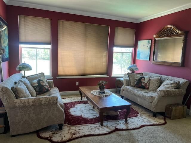 9245 Pinehurst Dr, Roseville, CA 95747