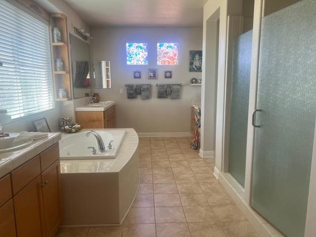 9245 Pinehurst Dr, Roseville, CA 95747