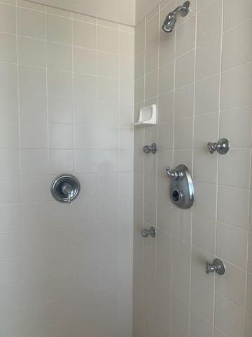 9245 Pinehurst Dr, Roseville, CA 95747