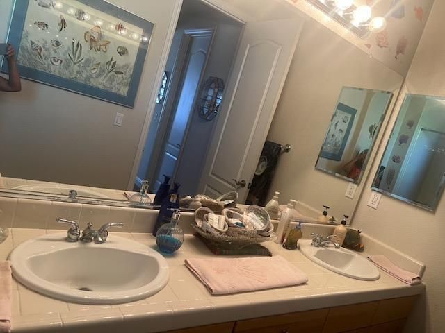 9245 Pinehurst Dr, Roseville, CA 95747