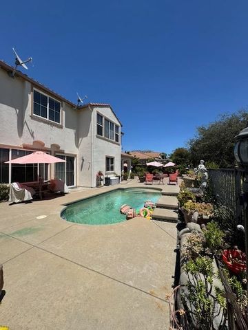 9245 Pinehurst Dr, Roseville, CA 95747