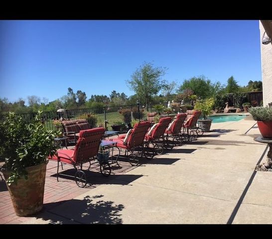 9245 Pinehurst Dr, Roseville, CA 95747