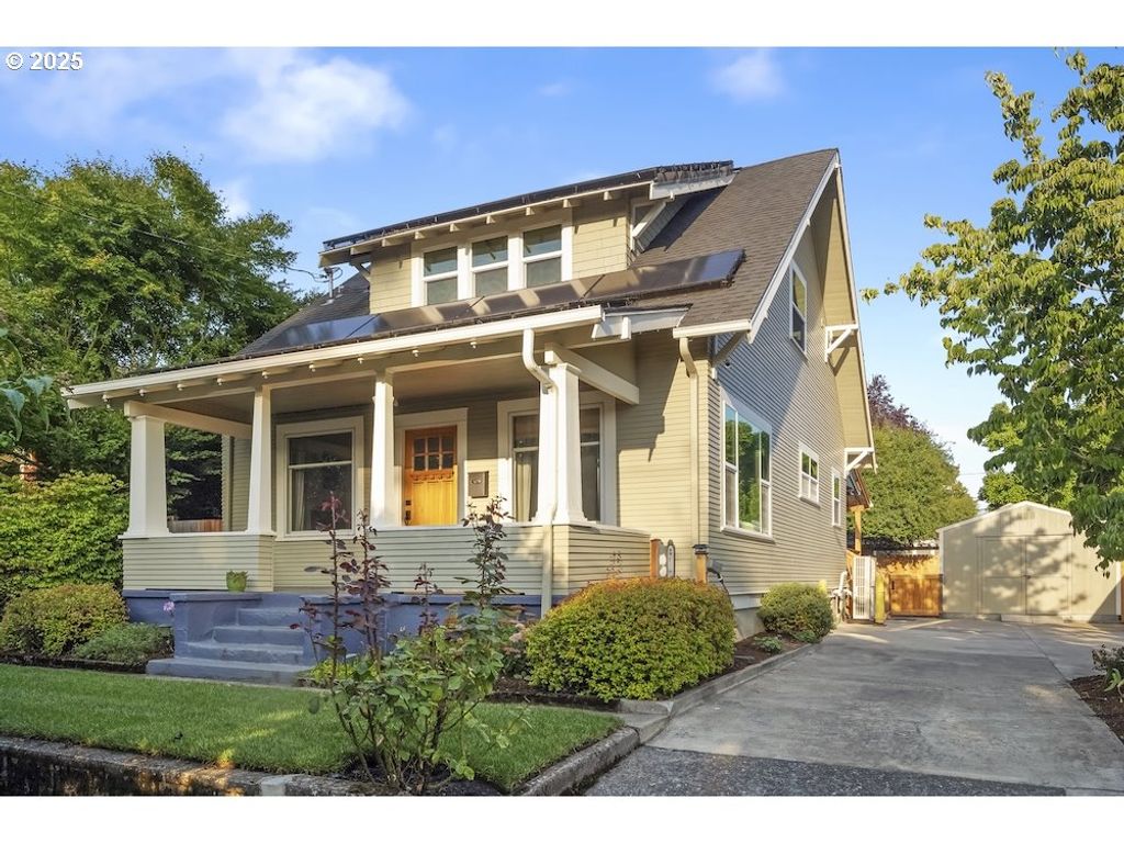 704 Ne 68TH Ave, Portland, OR 97213