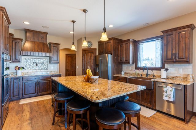 7022 9th Street N, Moorhead, MN 56560