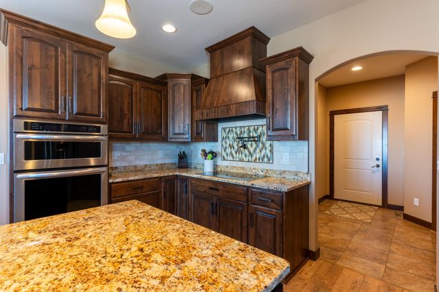 7022 9th Street N, Moorhead, MN 56560