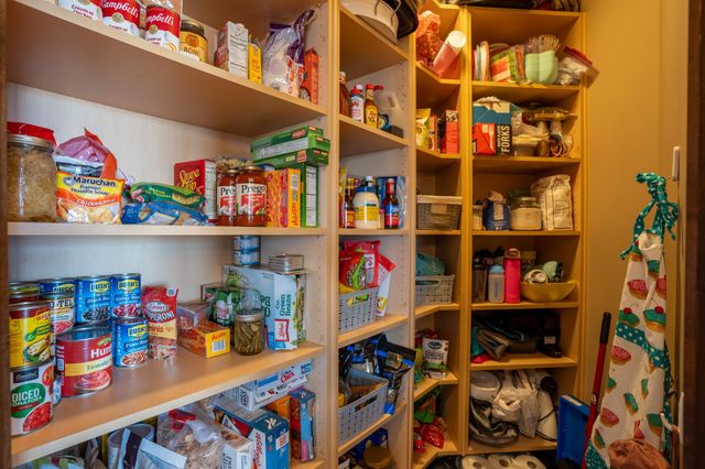 7022 9th Street N, Moorhead, MN 56560