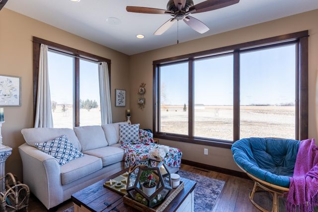 7022 9th Street N, Moorhead, MN 56560