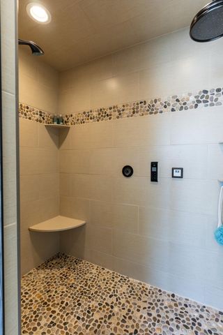 7022 9th Street N, Moorhead, MN 56560