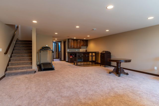 7022 9th Street N, Moorhead, MN 56560