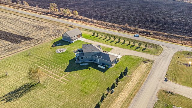 7022 9th Street N, Moorhead, MN 56560