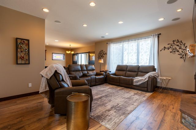 7022 9th Street N, Moorhead, MN 56560