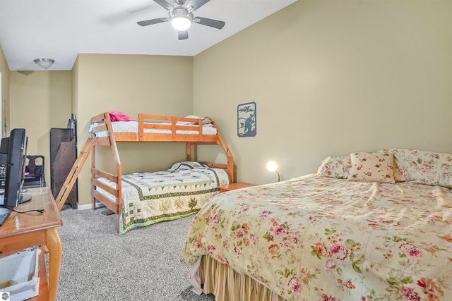 8303 W Sapphire, Lake City, MI 49651