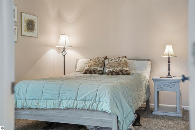 8303 W Sapphire, Lake City, MI 49651