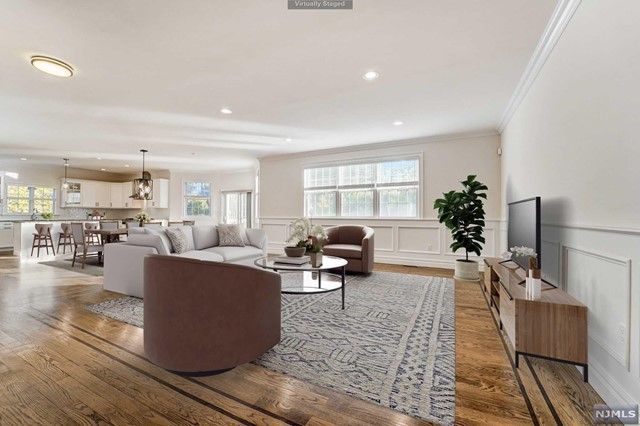 6 William J Murphy Way, Park Ridge, NJ 07656